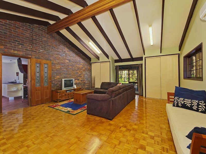 21 Weaber Road, Buccan QLD 4207