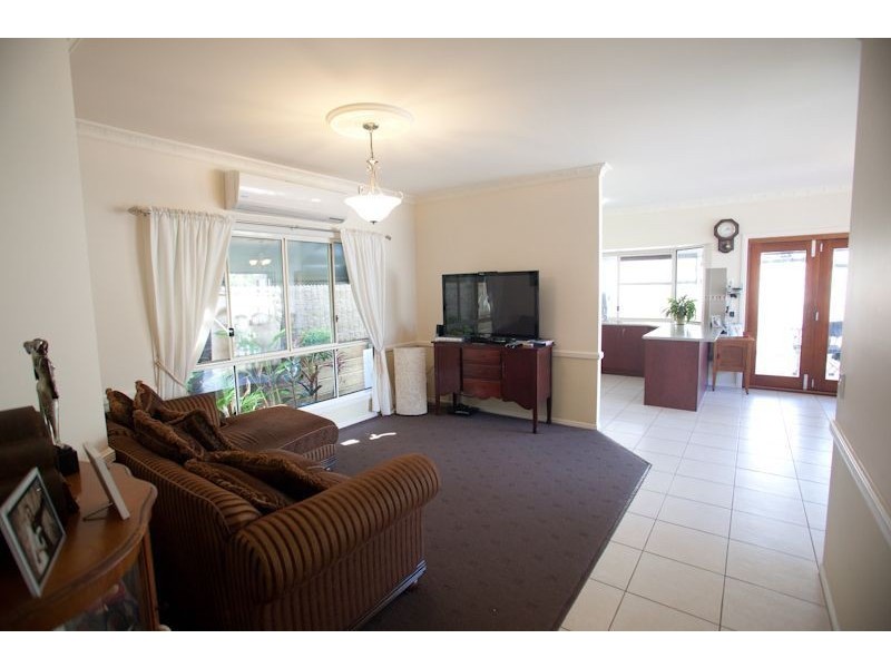 7 Benarkin Close, Waterford QLD 4133