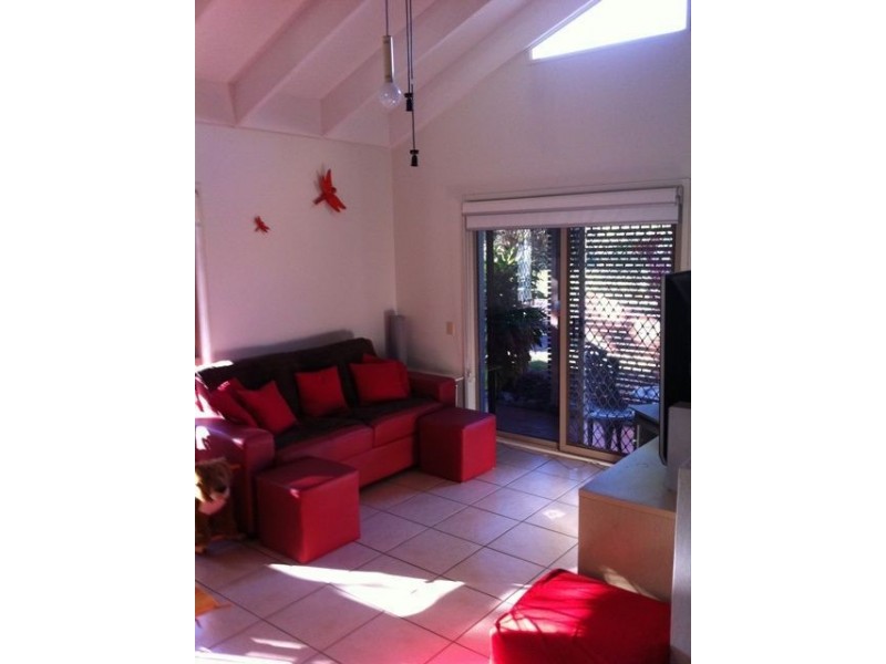 15 Carl Heck Blvd, Windaroo QLD 4207