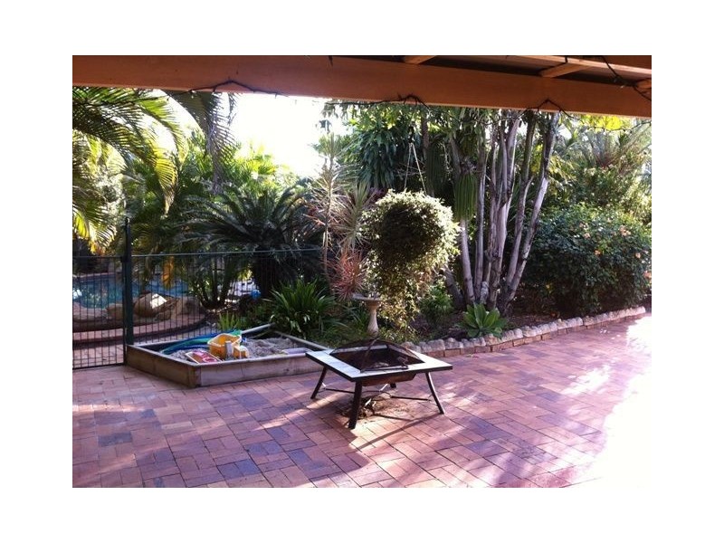 15 Carl Heck Blvd, Windaroo QLD 4207