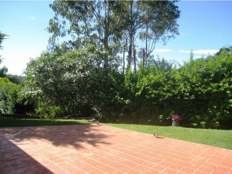 16 Chatfield St, Edens Landing QLD 4207