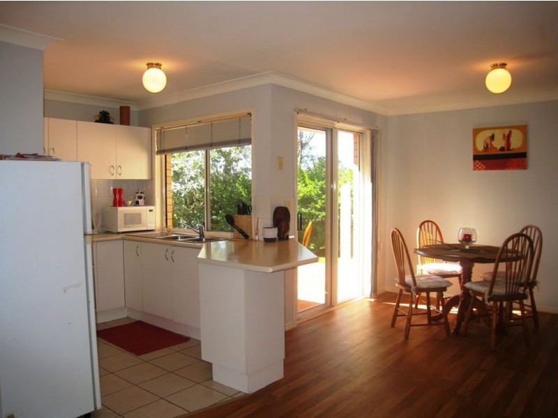 16 Chatfield St, Edens Landing QLD 4207