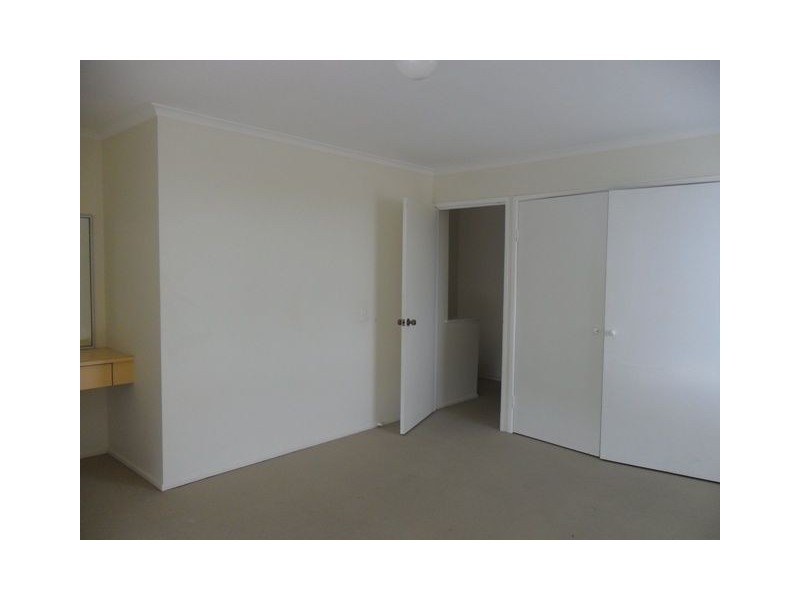 10b Guinevere Crt, Bethania QLD 4205