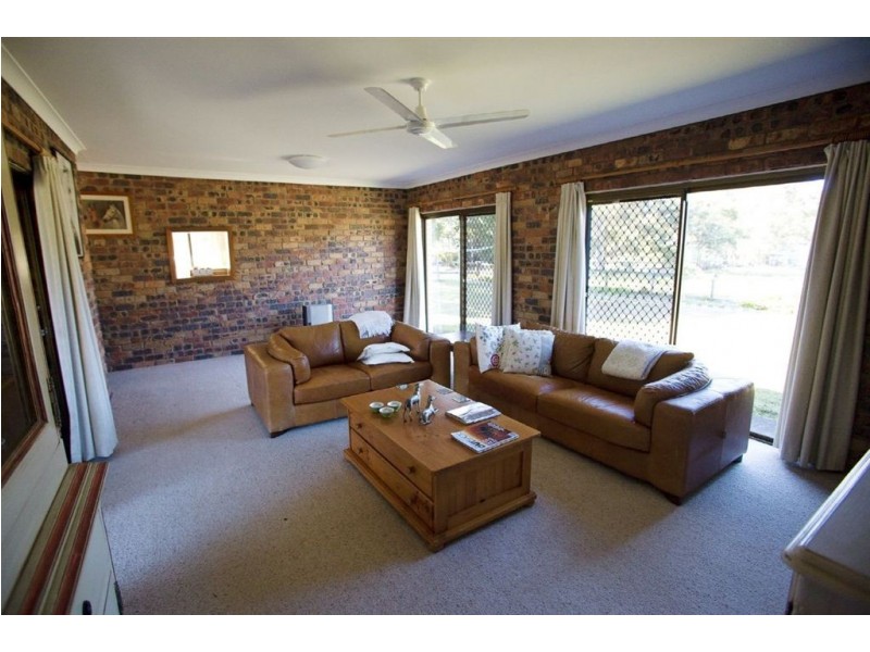 512 Waterford-Tamborine Rd, Buccan QLD 4207