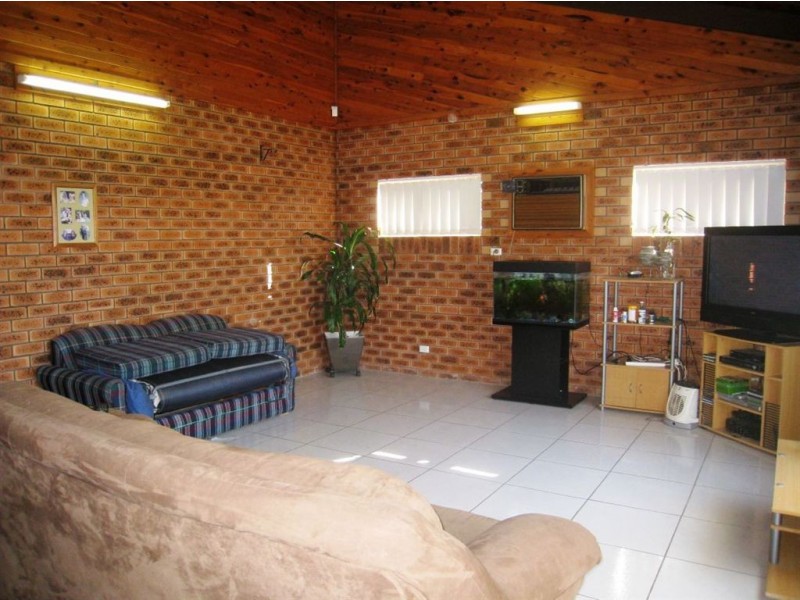 17 Robert Stanley Drive, Mount Warren Park QLD 4207