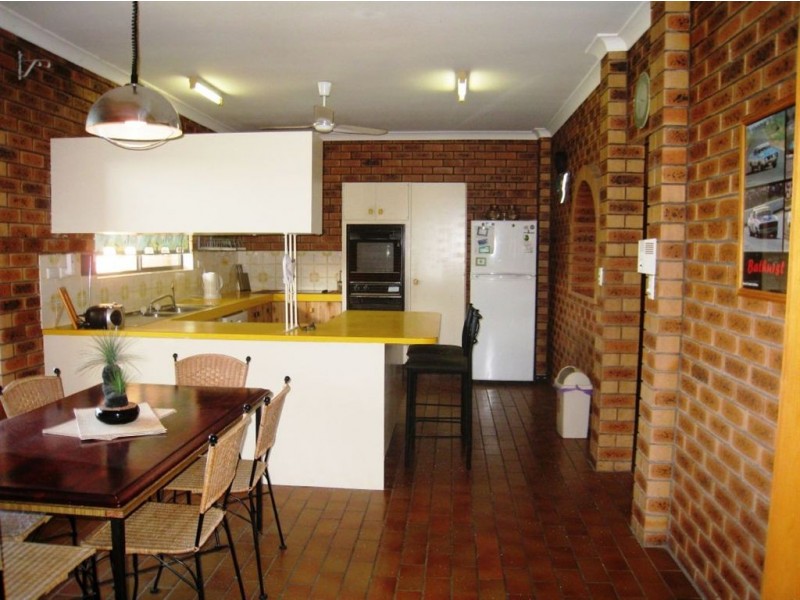 17 Robert Stanley Drive, Mount Warren Park QLD 4207