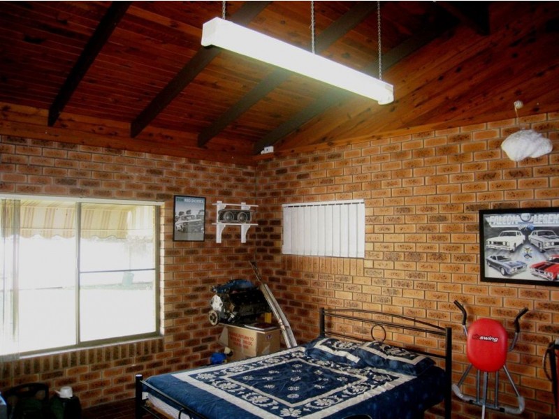 17 Robert Stanley Drive, Mount Warren Park QLD 4207