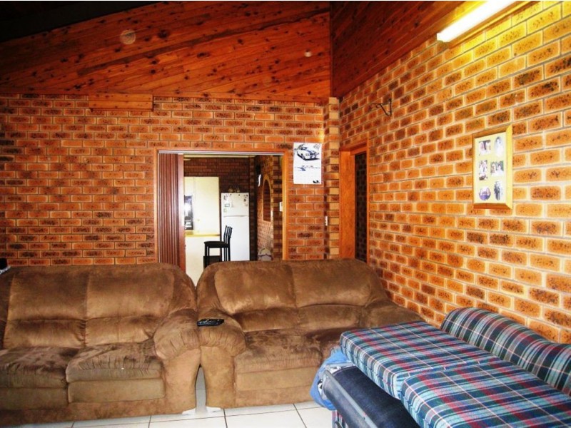 17 Robert Stanley Drive, Mount Warren Park QLD 4207