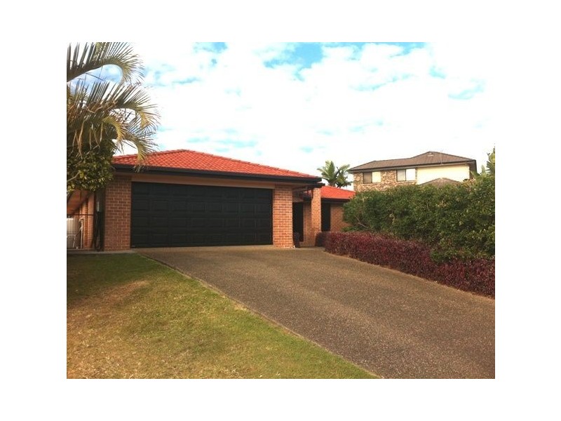 5 Clarke Close, Edens Landing QLD 4207