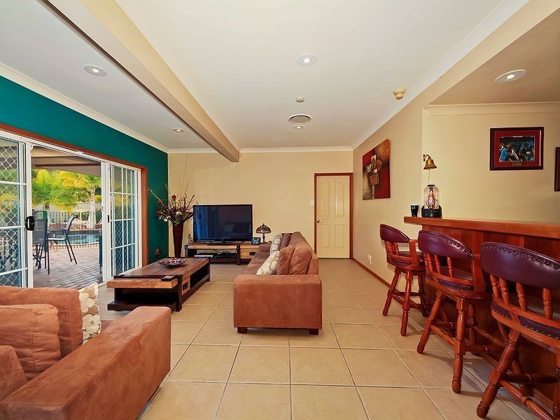 67 Carl Heck Bvd, Windaroo QLD 4207