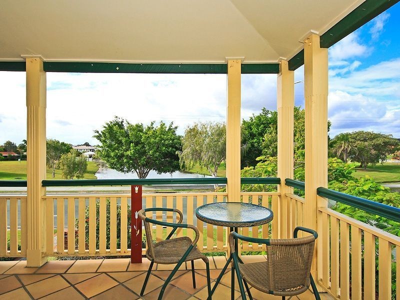 67 Carl Heck Bvd, Windaroo QLD 4207