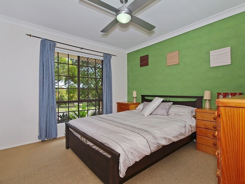 132 Castile Cres, Edens Landing QLD 4207