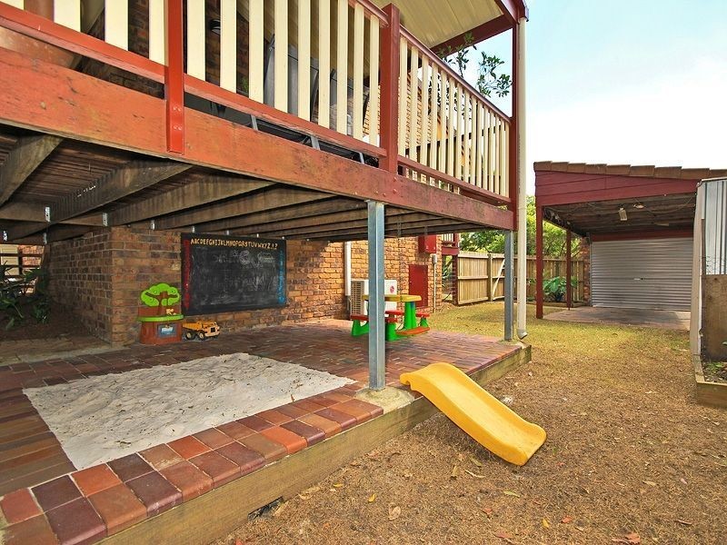 132 Castile Cres, Edens Landing QLD 4207