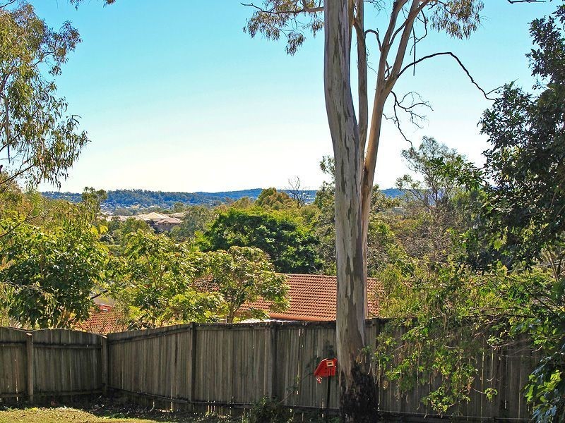 51 Lima Street, Edens Landing QLD 4207
