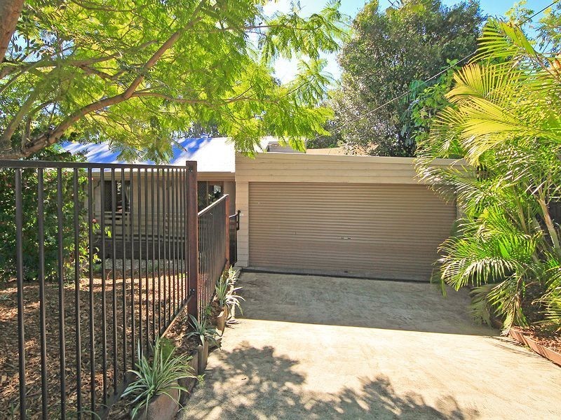 51 Lima Street, Edens Landing QLD 4207
