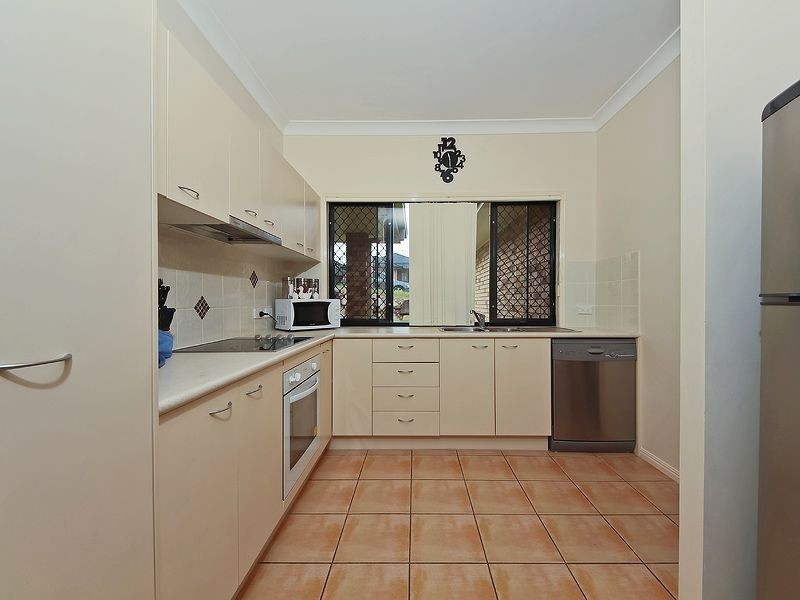 15 Holliday Drive, Edens Landing QLD 4207