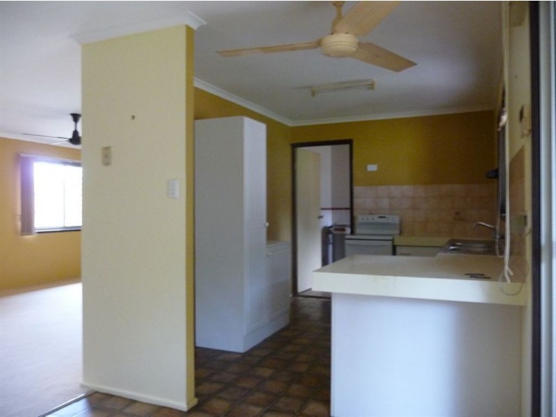 39 Harburg Drive, Beenleigh QLD 4207