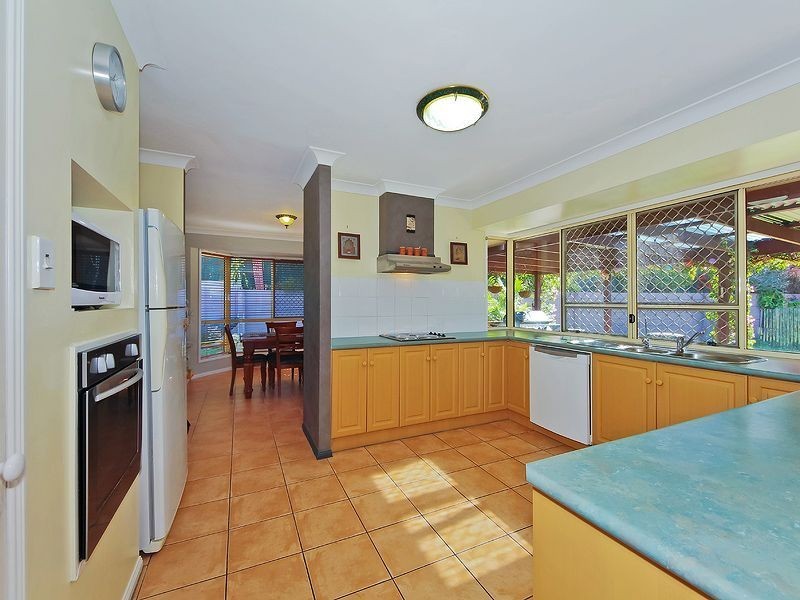 78 Overland Drive, Edens Landing QLD 4207