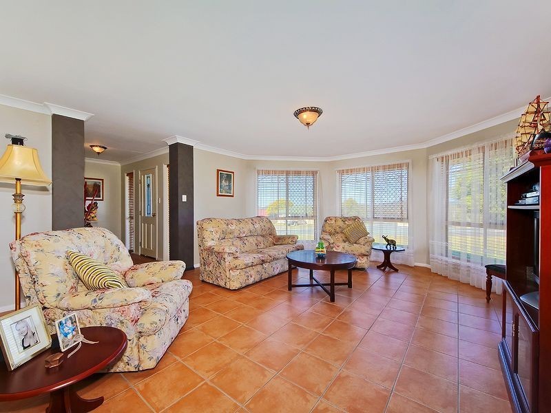 78 Overland Drive, Edens Landing QLD 4207