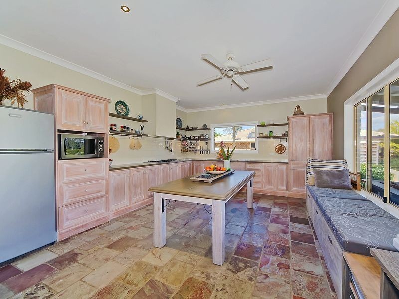 5 Magenta Ct, Mount Warren Park QLD 4207