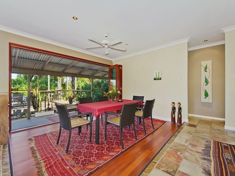 5 Magenta Ct, Mount Warren Park QLD 4207