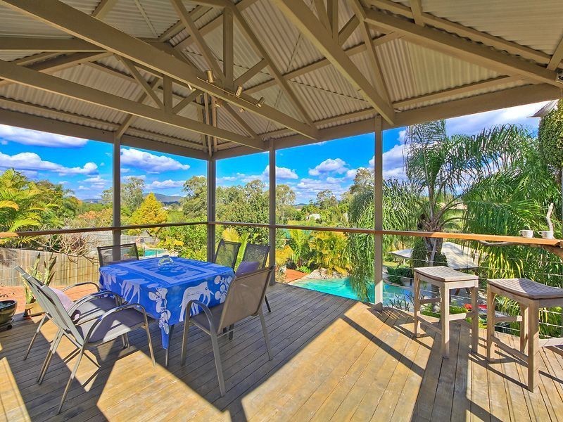 5 Magenta Ct, Mount Warren Park QLD 4207