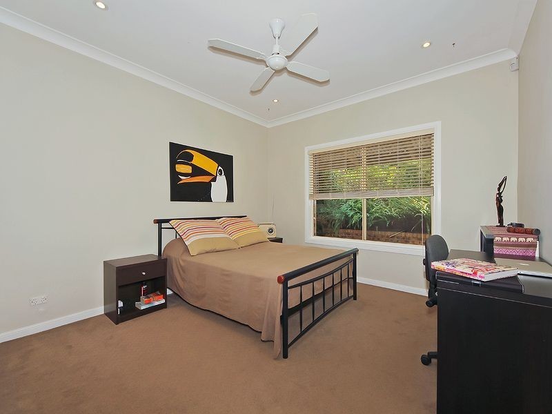 5 Magenta Ct, Mount Warren Park QLD 4207