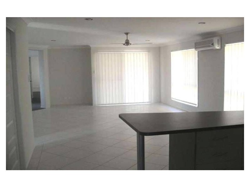 40 Mossman Pde, Waterford QLD 4133