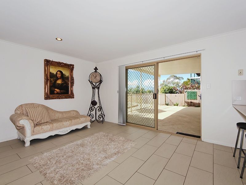 28 Hillside Cr, Edens Landing QLD 4207