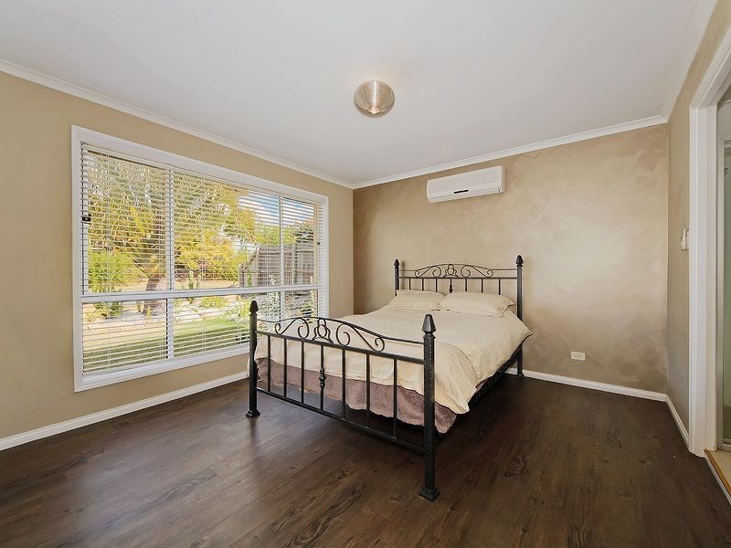 28 Hillside Cr, Edens Landing QLD 4207