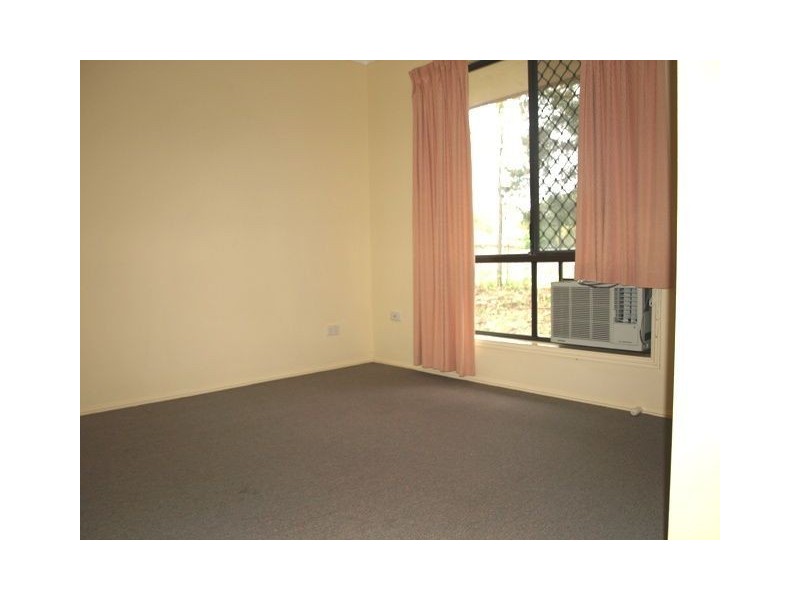 3 Tregana Cct, Edens Landing QLD 4207