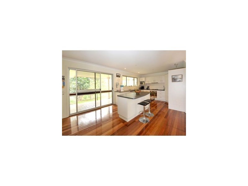 303 Lavelle Drive, Logan Village QLD 4207