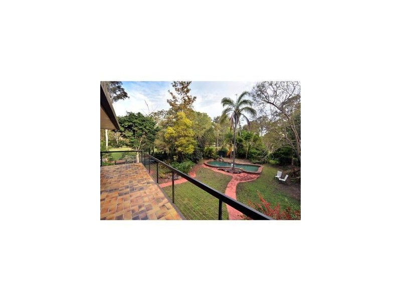 303 Lavelle Drive, Logan Village QLD 4207