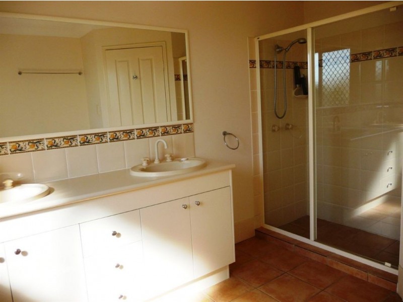 16 Rosemary Ct, Beenleigh QLD 4207