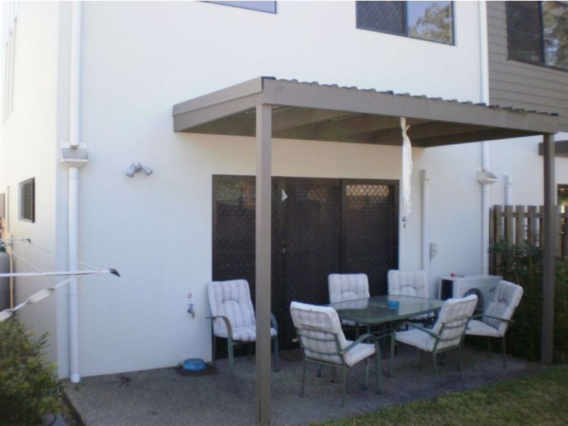 3/2 Millstream Retreat, Waterford QLD 4133