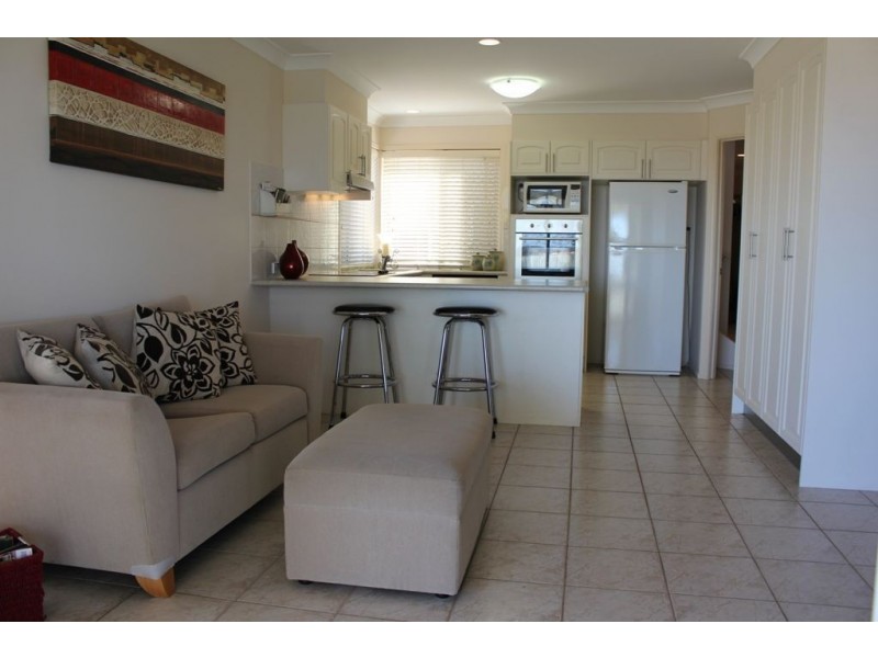 27 Grandview Place, Carindale QLD 4152