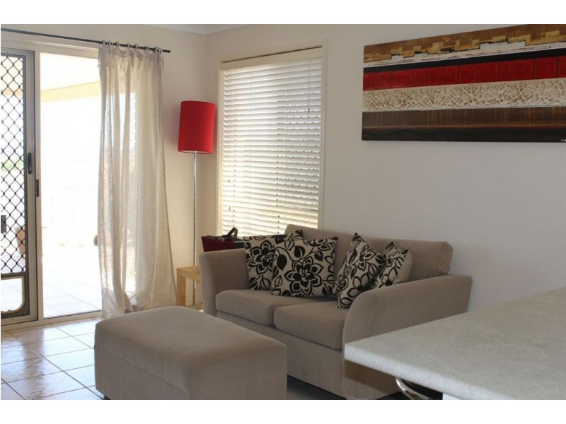 27 Grandview Place, Carindale QLD 4152