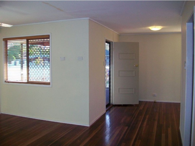 8 Errol Street, Loganlea QLD 4131