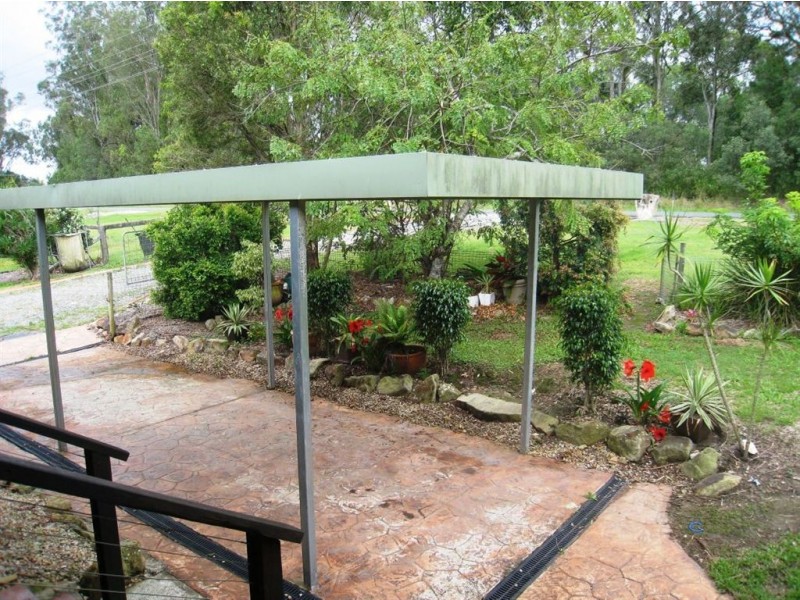 267 Rotary Park Rd, Alberton QLD 4207