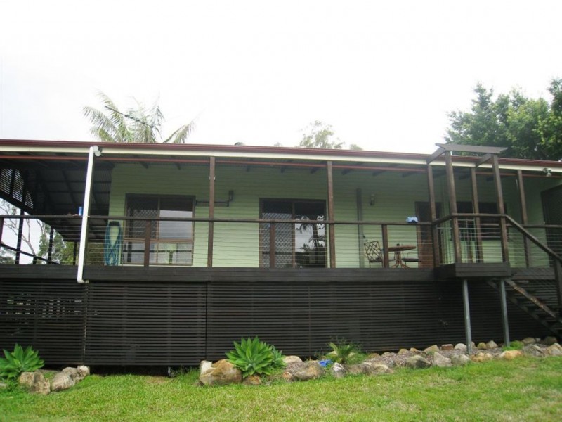 267 Rotary Park Rd, Alberton QLD 4207