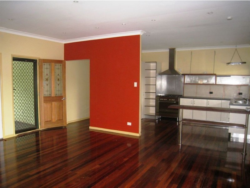 267 Rotary Park Rd, Alberton QLD 4207