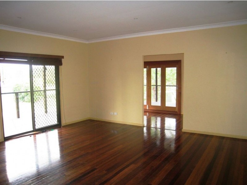 267 Rotary Park Rd, Alberton QLD 4207