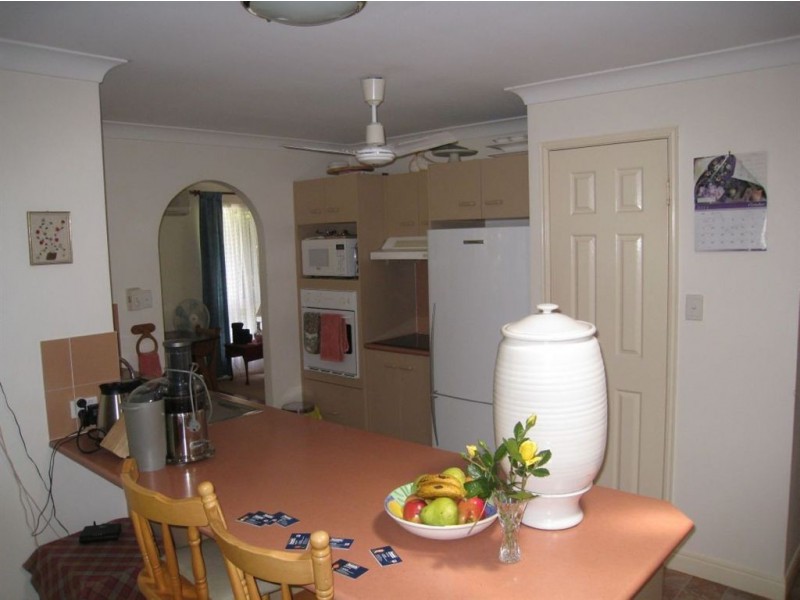 25 Yvonne Cres, Mount Warren Park QLD 4207