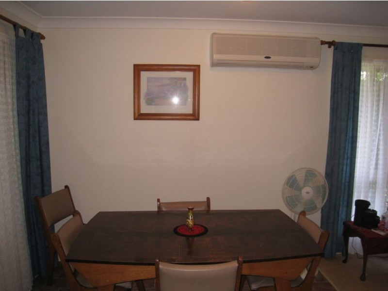 25 Yvonne Cres, Mount Warren Park QLD 4207