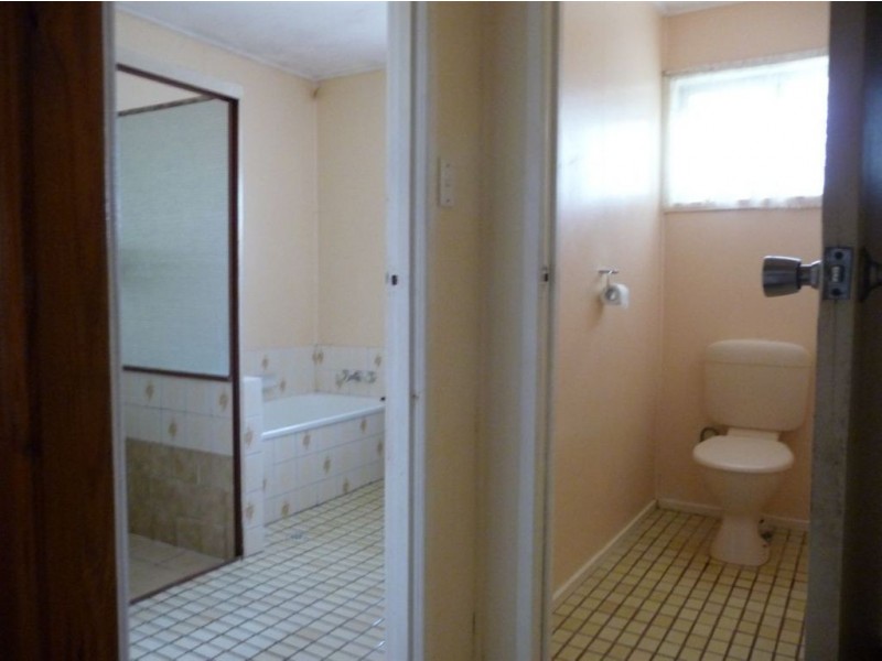 44 Yan Yean St, Beenleigh QLD 4207