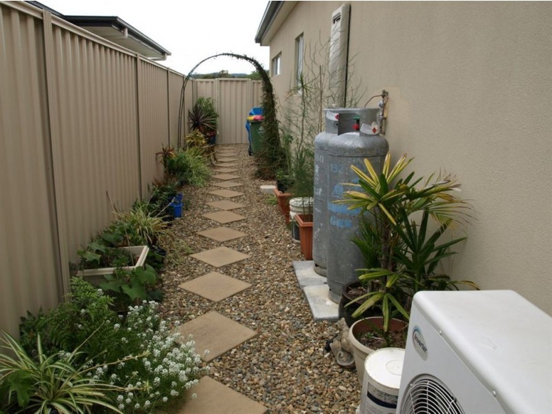 18/42 Quinzeh Creek Road, Logan Village QLD 4207