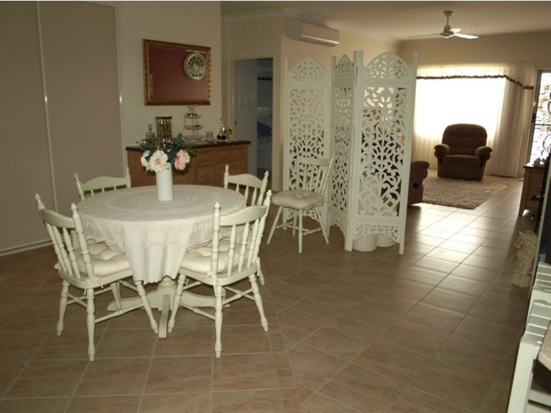 18/42 Quinzeh Creek Road, Logan Village QLD 4207