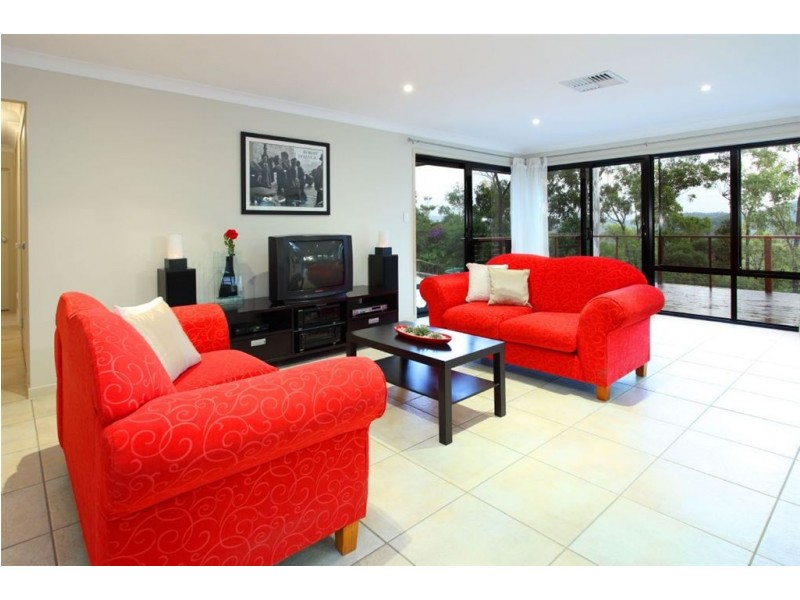 85 Wuraga Road, Bahrs Scrub QLD 4207