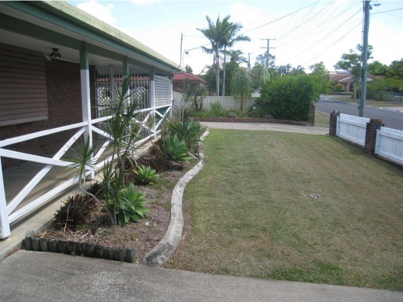 8 Thoms Cr, Mount Warren Park QLD 4207