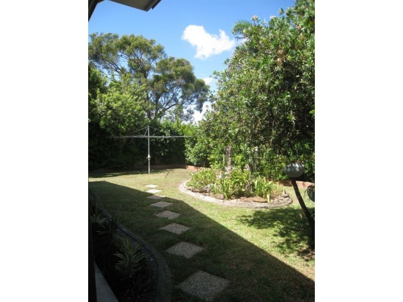 8 Thoms Cr, Mount Warren Park QLD 4207